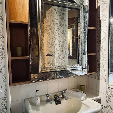 Villa La Chaladrerie Grande Maison De Maitre Avec Jardin Villers-Allerand