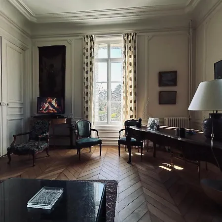 La Chaladrerie Grande Maison De Maitre Avec Jardin